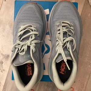 Hoka one one size 7.5 wide blue